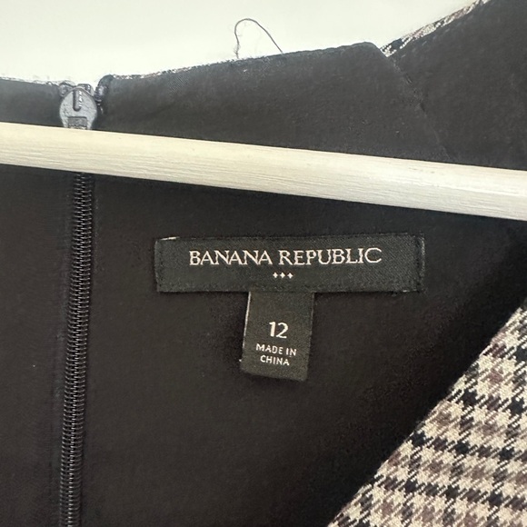 Banana Republic Black and White Checkered Midi Dress - Picture 2 of 3